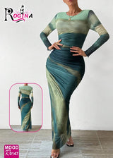 فستان طويل بقصة انسيابية